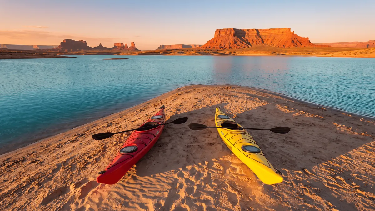 Lake Powell kayaking: 12 places to paddle and how far they are